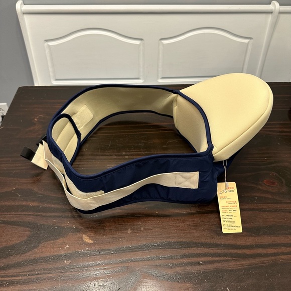 Ainomi hip carrier - Picture 9 of 9